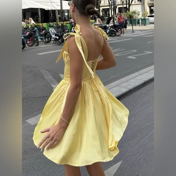 NWT Romantic Yellow Satin Tie-Strap Mini Dress with Corset Back Size S-L - Picture 3 of 7